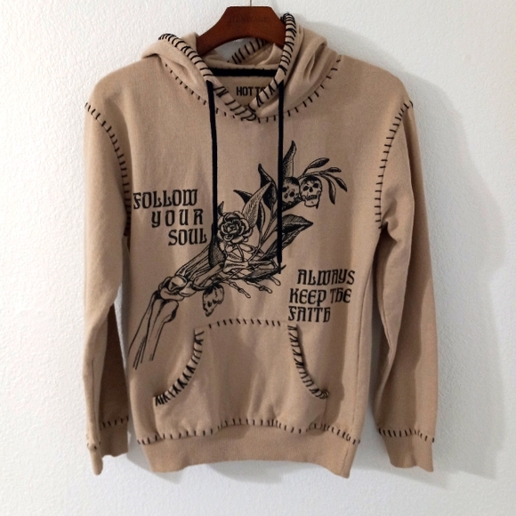 Hot Topic XS Soul Stitch Whimseygoth Pullover Hoodie in Beige - Picture 1 of 7